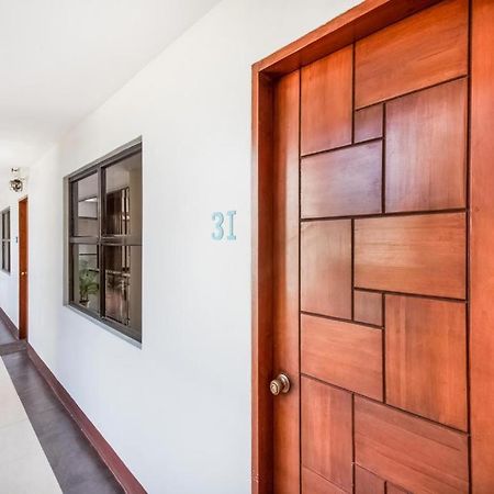 Mca Suites By Hiverooms Cebu Stadt Exterior foto